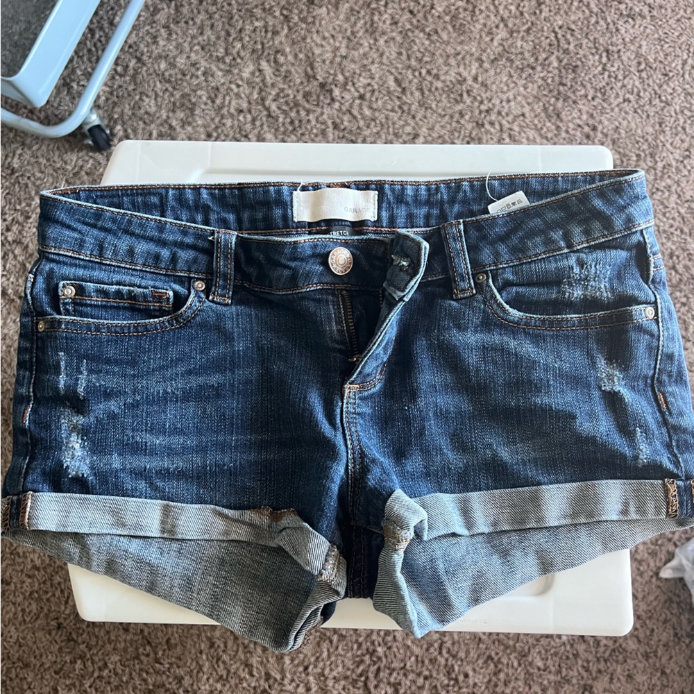 Jean shorts size 7 flirty short stretch